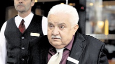 Marián Labuda se pedstaví ve filmu Tak fajn v mení roli, hlavní roli ztvárnil