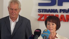 Milo� Zeman získal posilu v �SSD. Senítorka Ji�ina Rippelová bude u� na podzim...