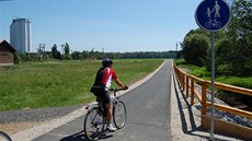 Cyklostezka Oh�e navazuje na Vald�tejnovu cyklostezku v Bavorsku.