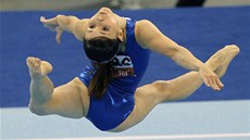 Uzbecká sportovní gymnastka Luiza Galjulinová při Asijských hrách. 