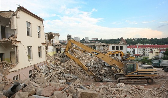 Po demolici zůstane ve městě velký plac. O jeho dalším využití zatím jasno