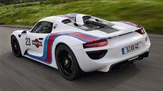 Prototyp Porsche 918 Spyder v barvách Martini Racing