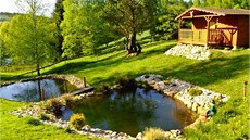 Pro Borise B�lohlávka je nejkrásn�j�í zahradou ta jeho. Na samot�, obklopena...