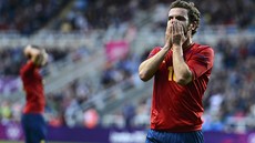 CO JSME TO PROVEDLI Španělský záložník Juan Mata zpytuje svědomí po porážce na