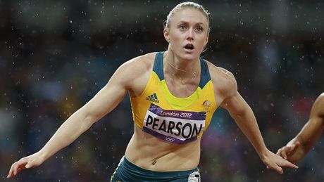 ZA ZLATEM. Australská sprinterka Sally Pearsonová pádí do cíle, kde ji eká