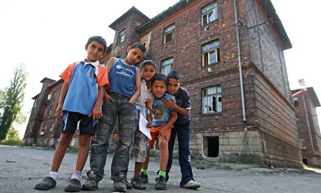Obanská sdruení chtjí pomoci nemnoho lidem, kteí zstali bydlet v lokalit Pednádraí v Ostrav.