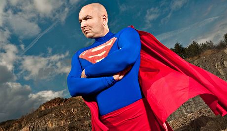 Lou Fanánek Hagen jako Superman