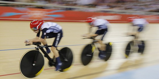 PRO JSTE TAK RYCHLÍ? Britské dráhae podezírají z technologického dopingu.