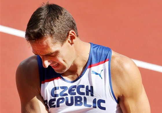Zklamaný Roman ebrle se kvli zranní paty louí s olympiádou v Londýn (8. srpna 2012)