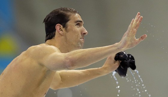 SBOHEM. Americký plavec Michael Phelps se po olympiád v Londýn rozlouil s kariérou. Vrátí se vak do Ria?