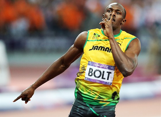 POTICHU. Usain Bolt slaví svou druhou zlatou medaili na hrách v Londýně.