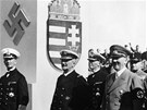 Nacistický vdce Adolf Hitler a admirál Miklós Horthy(druhý zleva), který v