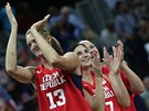 PRVN VHRA. esk basketbalistky slav prvn spch na olympijskm turnaji v