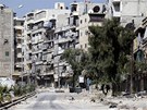 Prázdná ulice tvrti Salahaddín ve mst Aleppo (8. srpna 2012)