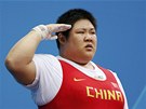 ínská vzpraka ou Lu-lu se raduje ze zlaté olympijské medaile.