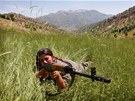 lenka PKK se úastní cviení v horách iráckého Kurdistánu (23. ervna 2012)