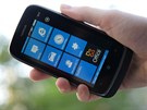 Nokia Lumia 610 je jednoduchý smartphone s operaním systémem Windows Phone