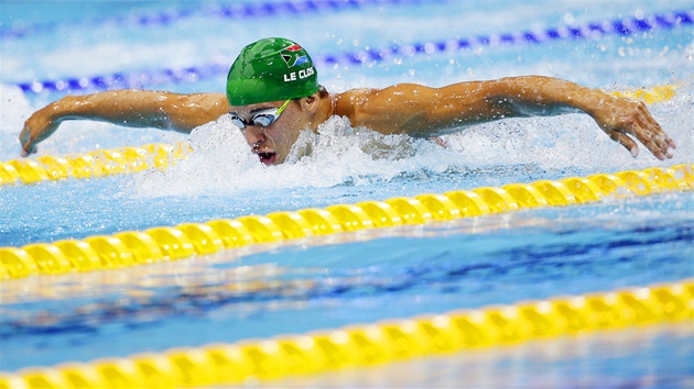 Chad le Clos z Jihoafrick republiky zskal v zvod na 200 metr motlkem zlatou medaili. (31. ervence 2012)