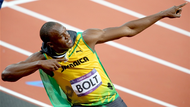 JSEM NEJRYCHLEJ. Jamajsk sprinter Usain Bolt se raduje z vtzstv v olympijskm zvod na 100 metr. (5. srpna 2012)


