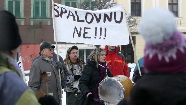 V prosinci 2010 protestovali proti krajské spalovn lidé na Masarykov námstí