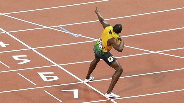 STELEC. Usain Bolt ani v Londn nezapomnl na sv trafin gesto. 