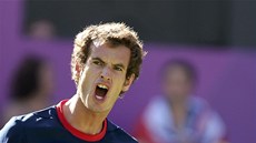 VÍTZNÝ EV. Andy Murray slaví jeden z vítzných výmn v souboji s Markosem