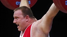ČESKÉ VYPĚTÍ. Vzpěrač Jiří Orság bojuje s činkou v kategorii nad 105 kilogramů.