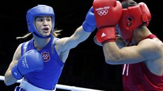 TUMÁ�!  Jeyvier Cintron Ocasiová z Portorika (vlevo) u�t�d�uje v boxerském