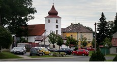 Obec Kiovatka leí v malebné krajin Chebské pánve na cest ze Skalné do Lub.
