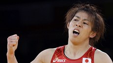 Japonská zápasnice Saori Jošidaová slaví třetí olympijské zlato v řadě. 