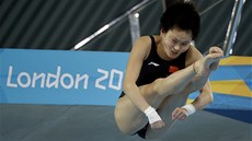 Čchen Žuo-lin z Číny obhájila v Londýně olympijské zlato ve skocích z
