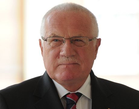 Prezident Václav Klaus udlil milost dvma svých ochráncm.