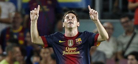 Lionel Messi z Barcelony slav gl v vodnm kole panlsk ligy.