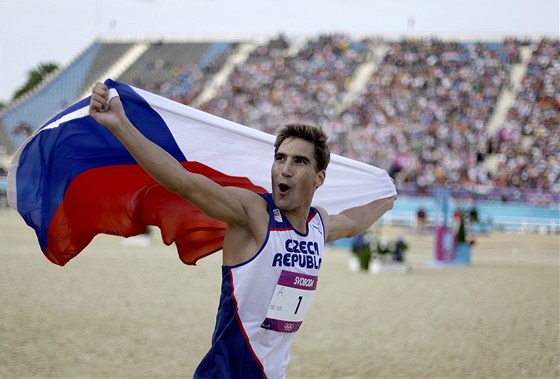 Moderní pětibojař David Svoboda slaví - právě získal na olympiádě v Londýně...