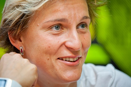 Otpaka a olympijská medailistka Bára potáková (16. srpna 2012, Praha)