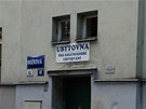 Vchod do ubytovny v Bokov ulici v Ostrav (16. srpna 2012)