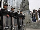 Policie hlídkuje kvli moným demonstracím také ped Britskou ambasádou v