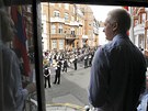 Assange pi svém projevu na ekvádorské ambasád v Londýn (19. srpna)
