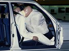 První airbag pro spolujezdce pedstavil v roce 1987 Mercedes.