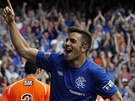 Andrew Little oslavuje gól v zápase tvrté skotské ligy, kam jeho Rangers