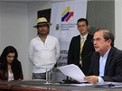 Ekvádorský ministr zahranií Ricardo Patio oznamuje, e jeho zem vyhoví