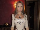 Valeria Lukyanová chce vypadat jako panenka Barbie.