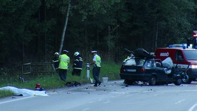 koda Felicie, jej idika se v protismru stetla s motorkem. Ten nehodu nepeil.