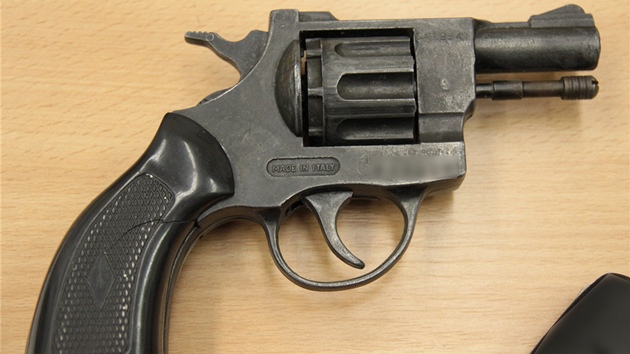 Revolver, který policisté našli u "českého Breivika" v Ostravě