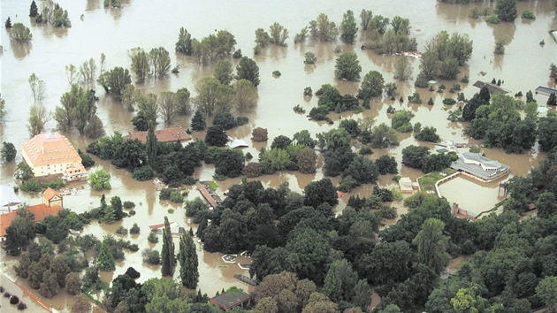 Povodn 2002 - zaplaven prask zoo