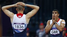 CO JSME TO PROVEDLI? Britský sprinter Daniel Talbot (zády) patn pedal v