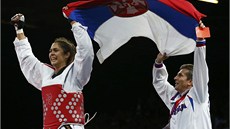 Srbka taekwondistka Milica Mandičová slaví, v kategorii nad 67 kg získala zlato