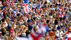 V hleditích olympijských sportovi pevládají domácí Britové. (8. srpna 2012)