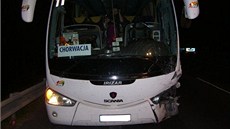 Tragická nehoda opelu a polského autobusu na hlavním tahu z Brna do Mikulova.