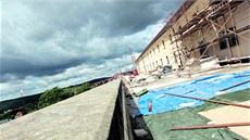 Rekonstrukce Jižního křídla hradu Špilberk: Stavební dělníci právě rozebírají...